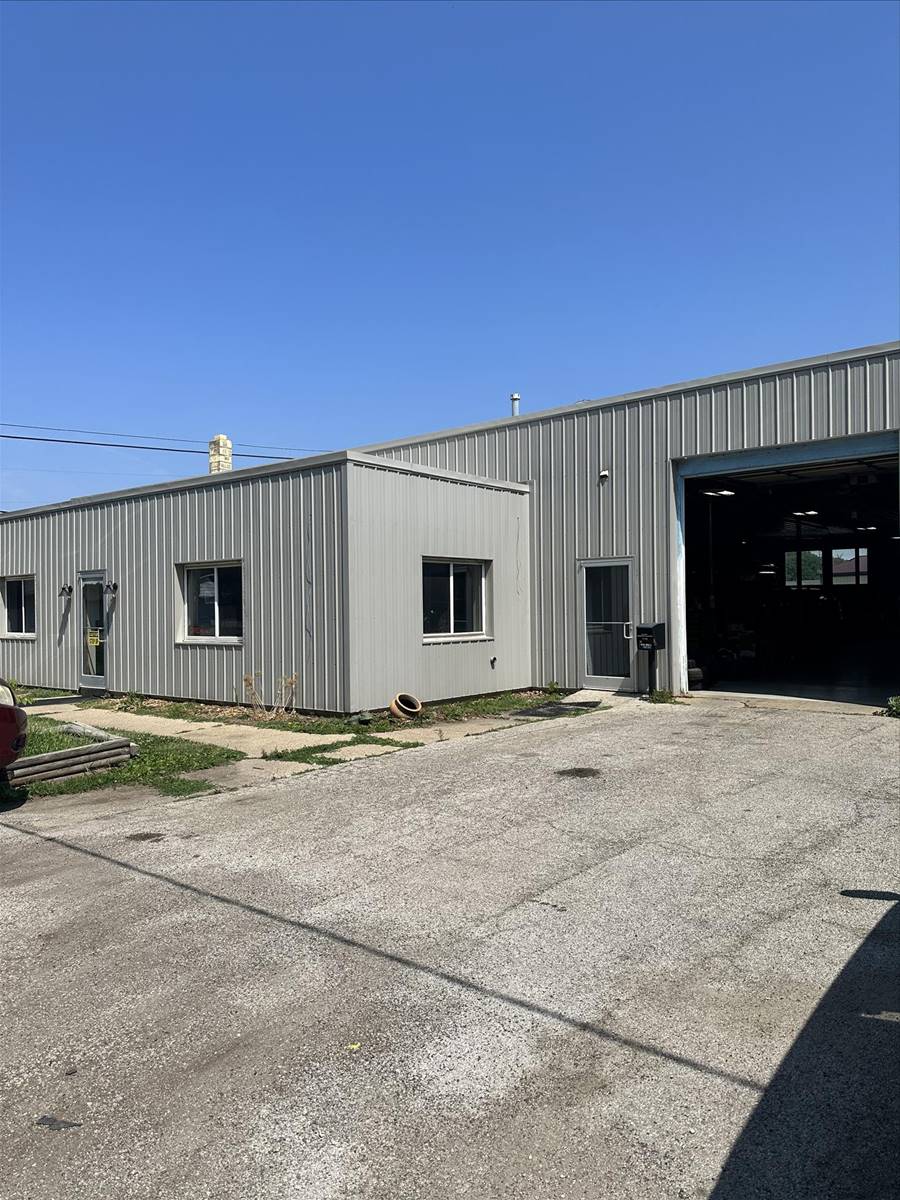 Corner FS exterior